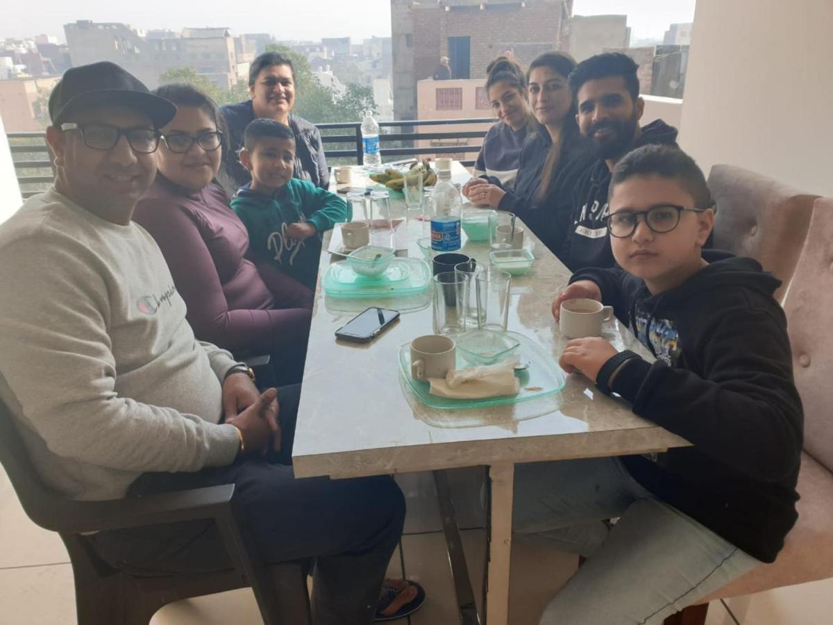 Hotel Malhotra Inn 50 Meter From Golden Temple Amritsar Exteriör bild