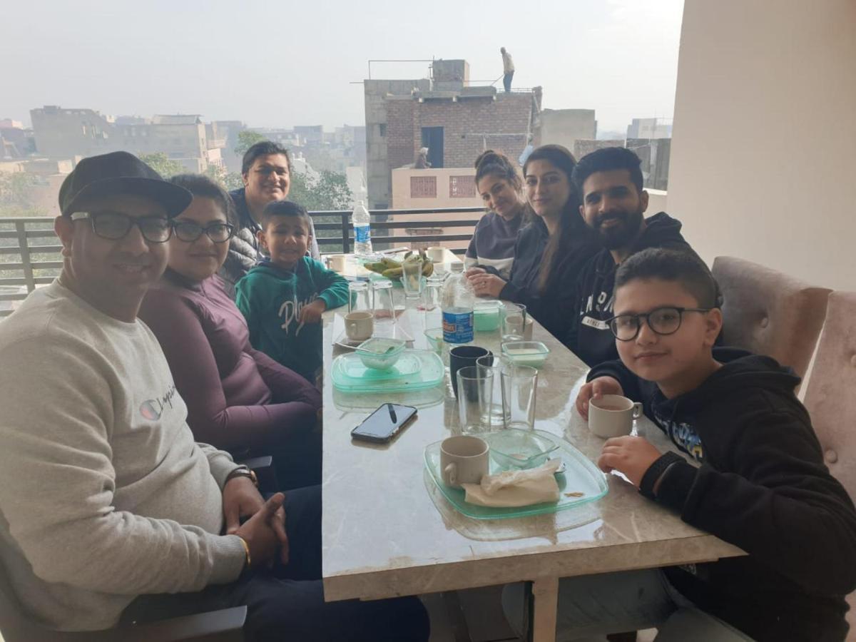 Hotel Malhotra Inn 50 Meter From Golden Temple Amritsar Exteriör bild
